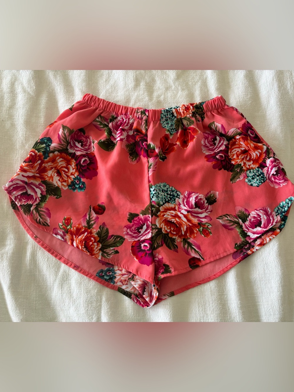 Ambiance Apparel Women’s Pink Floral Pull-On Shorts Elastic Waist Size Small